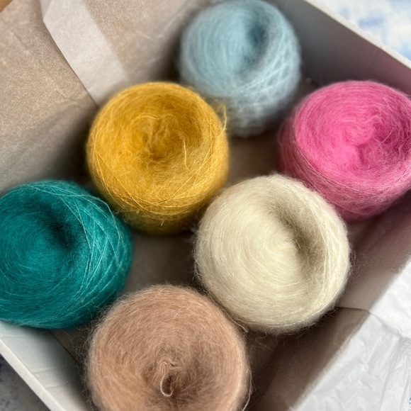 Kid Mohair Silk Colorful Yarn Set - Picture 4 of 4